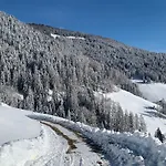 Sonnenplatz Ploninger 아파트 *